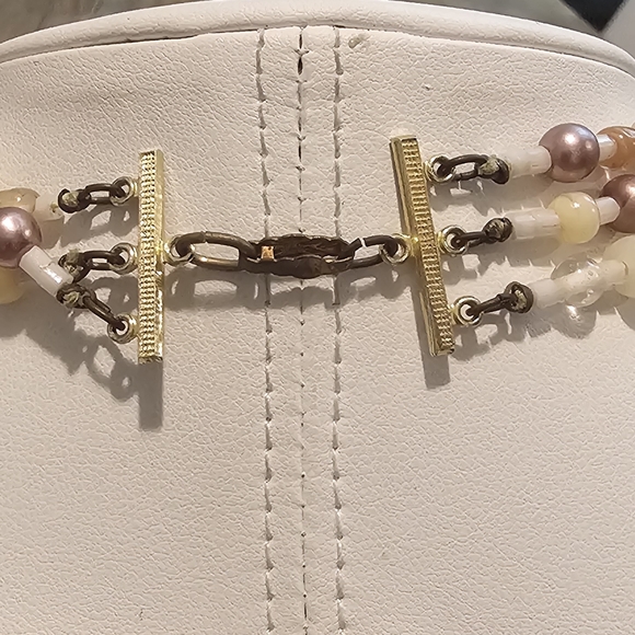 Vintage One of a Kind Three Strand Boho Styled Multi Gemstone Bead Necklace. - Picture 8 of 8
